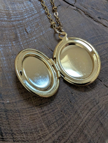 Hand Painted Landscape Locket – Gold-Plated with Clear Enamel